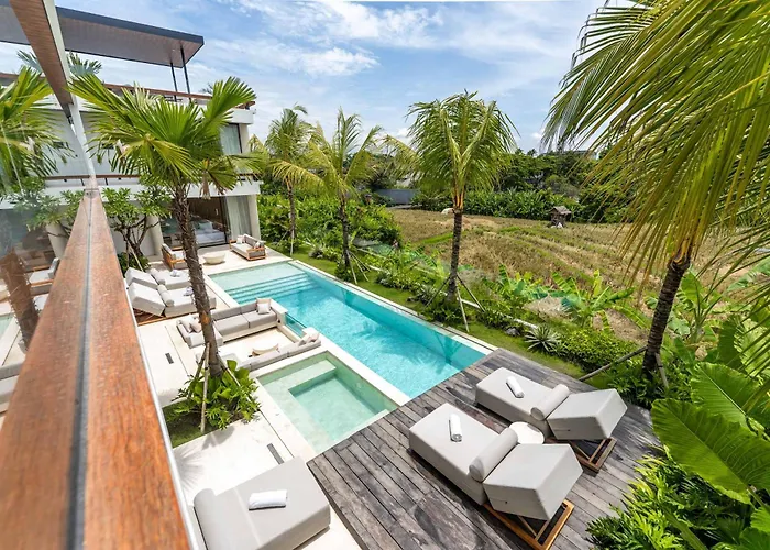 Brand New Jade Luxury 5br - Private Pool Jacuzzi And Rooftop In Berawa Villa Canggu
