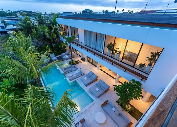 Brand New Jade Luxury 5br - Private Pool Jacuzzi And Rooftop In Berawa Villa *