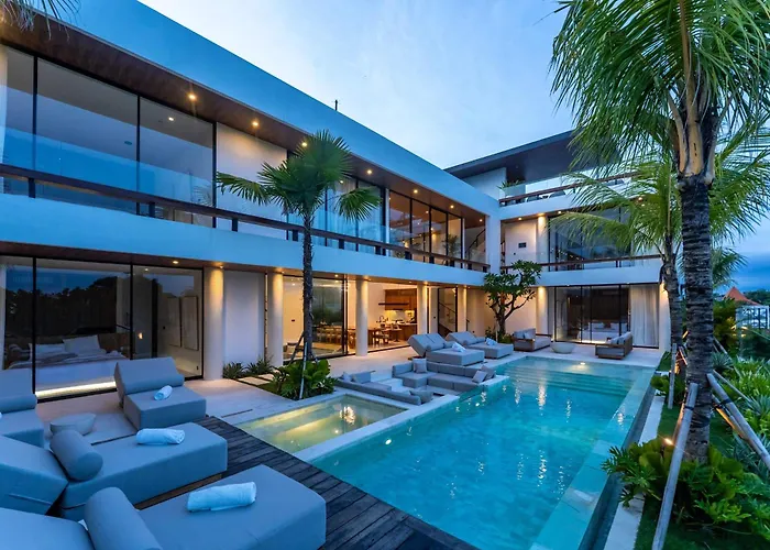Brand New Jade Luxury 5br - Private Pool Jacuzzi And Rooftop In Berawa *