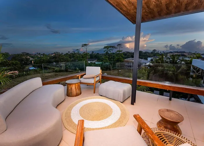 Villa Brand New Jade Luxury 5br - Private Pool Jacuzzi And Rooftop In Berawa *