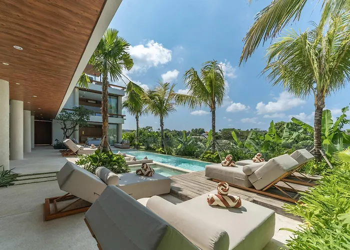 Brand New Jade Luxury 5br - Private Pool Jacuzzi And Rooftop In Berawa * Canggu