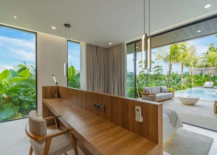 Brand New Jade Luxury 5br - Private Pool Jacuzzi And Rooftop In Berawa Canggu