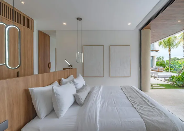 Brand New Jade Luxury 5br - Private Pool Jacuzzi And Rooftop In Berawa Villa *