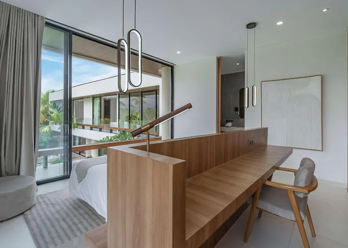 Brand New Jade Luxury 5br - Private Pool Jacuzzi And Rooftop In Berawa