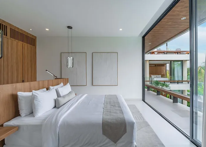Villa Brand New Jade Luxury 5br - Private Pool Jacuzzi And Rooftop In Berawa
