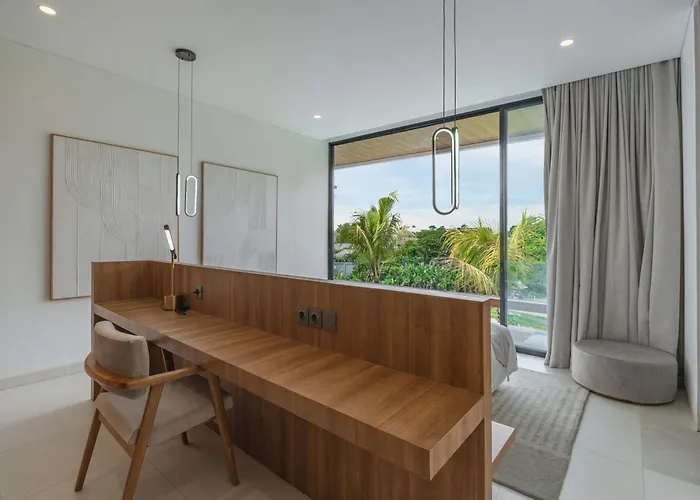 Brand New Jade Luxury 5br - Private Pool Jacuzzi And Rooftop In Berawa * Canggu